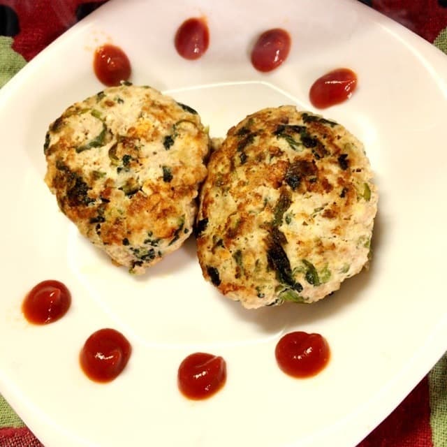 ほうれん草のお浸し入り、ずぼら豆腐ハンバーグの完成写真