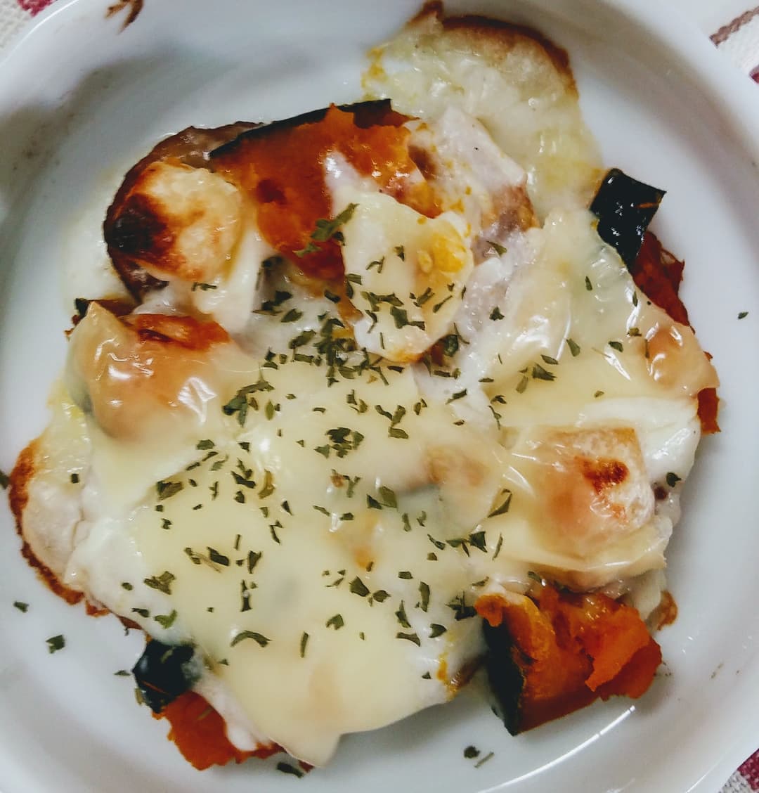 肉巻きポテトとカボチャのグラタンの完成写真