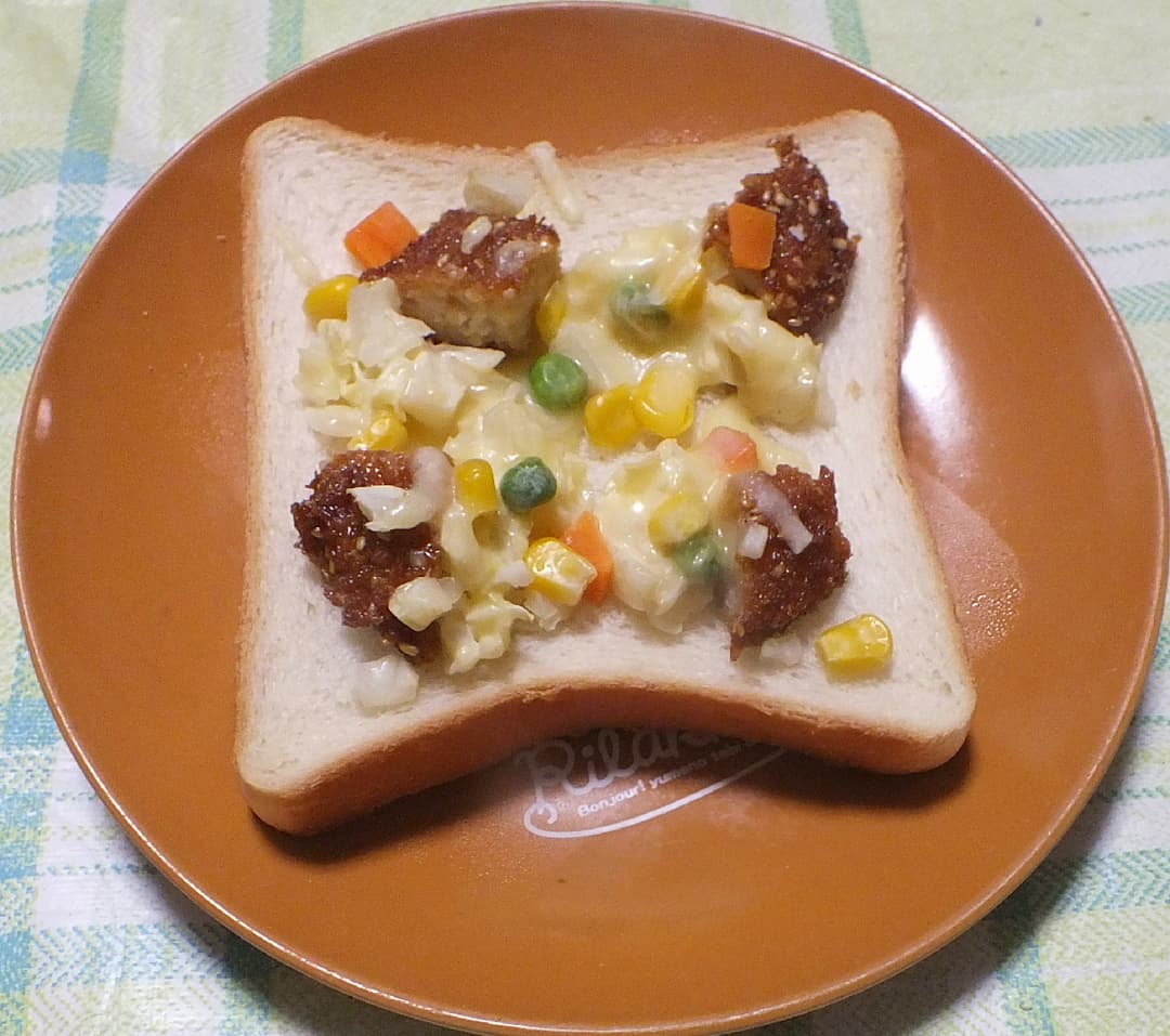 照り焼きトリマヨのオープントーストの完成写真