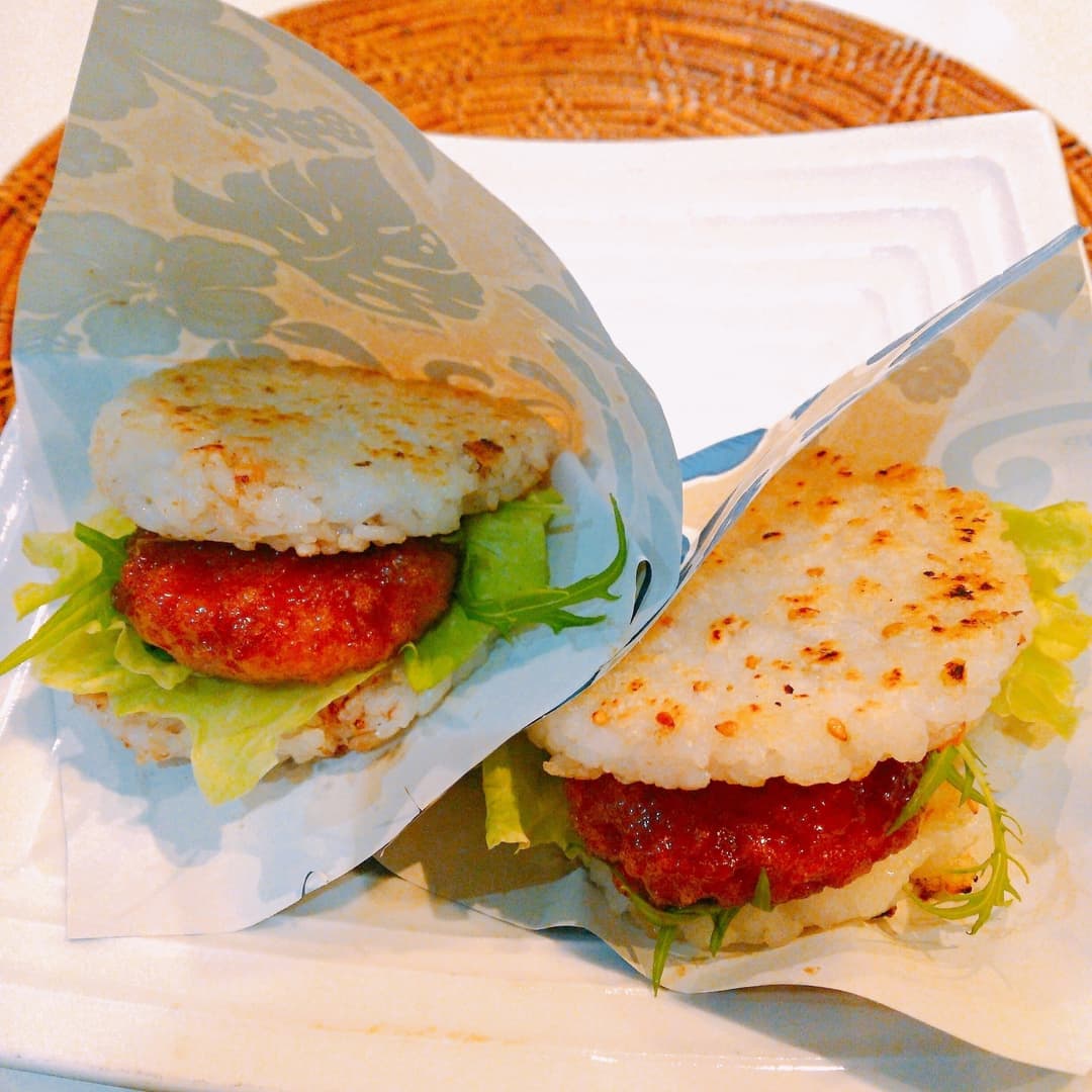 チキン南蛮ライスバーガーの完成写真