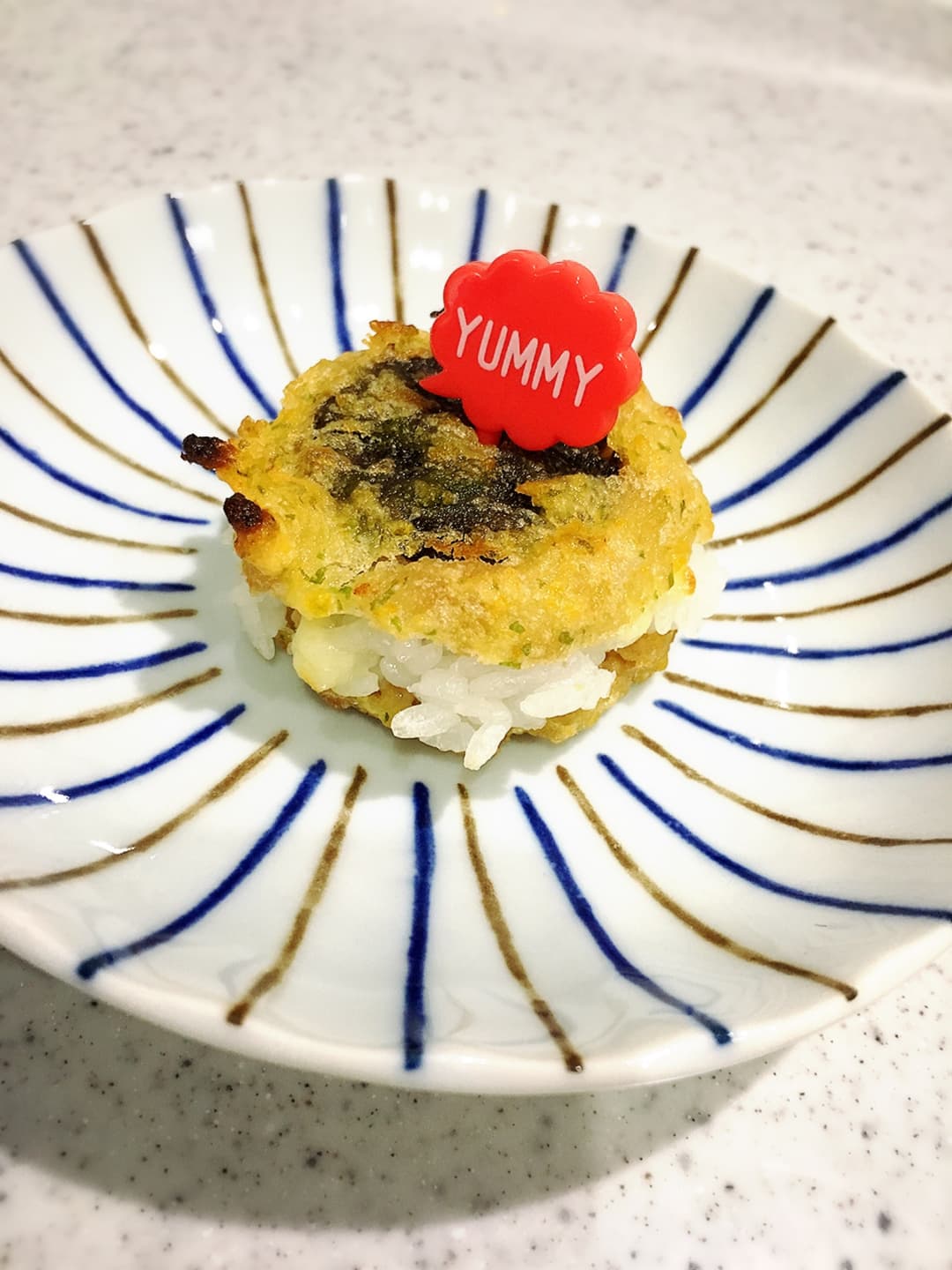 しいたけの肉詰めバーガーの完成写真