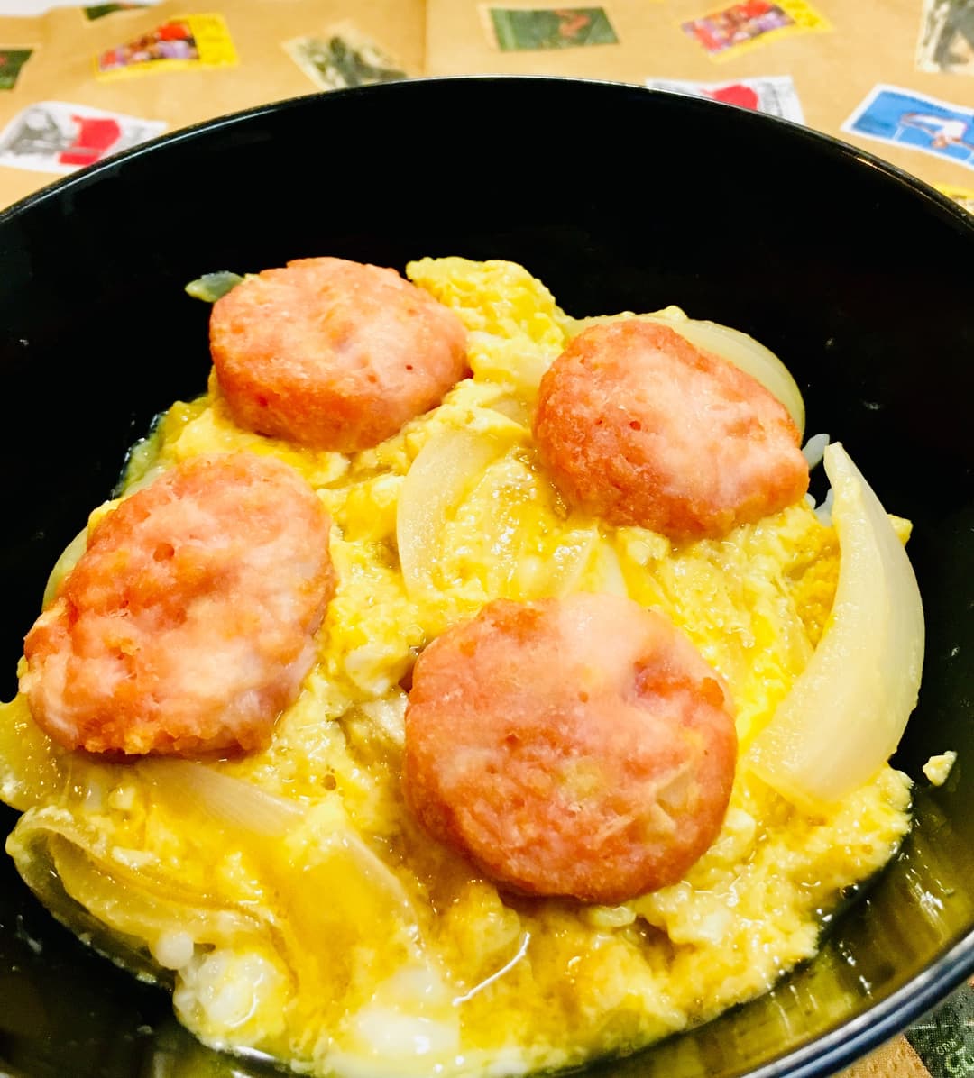 ピンクの水玉親子丼の完成写真
