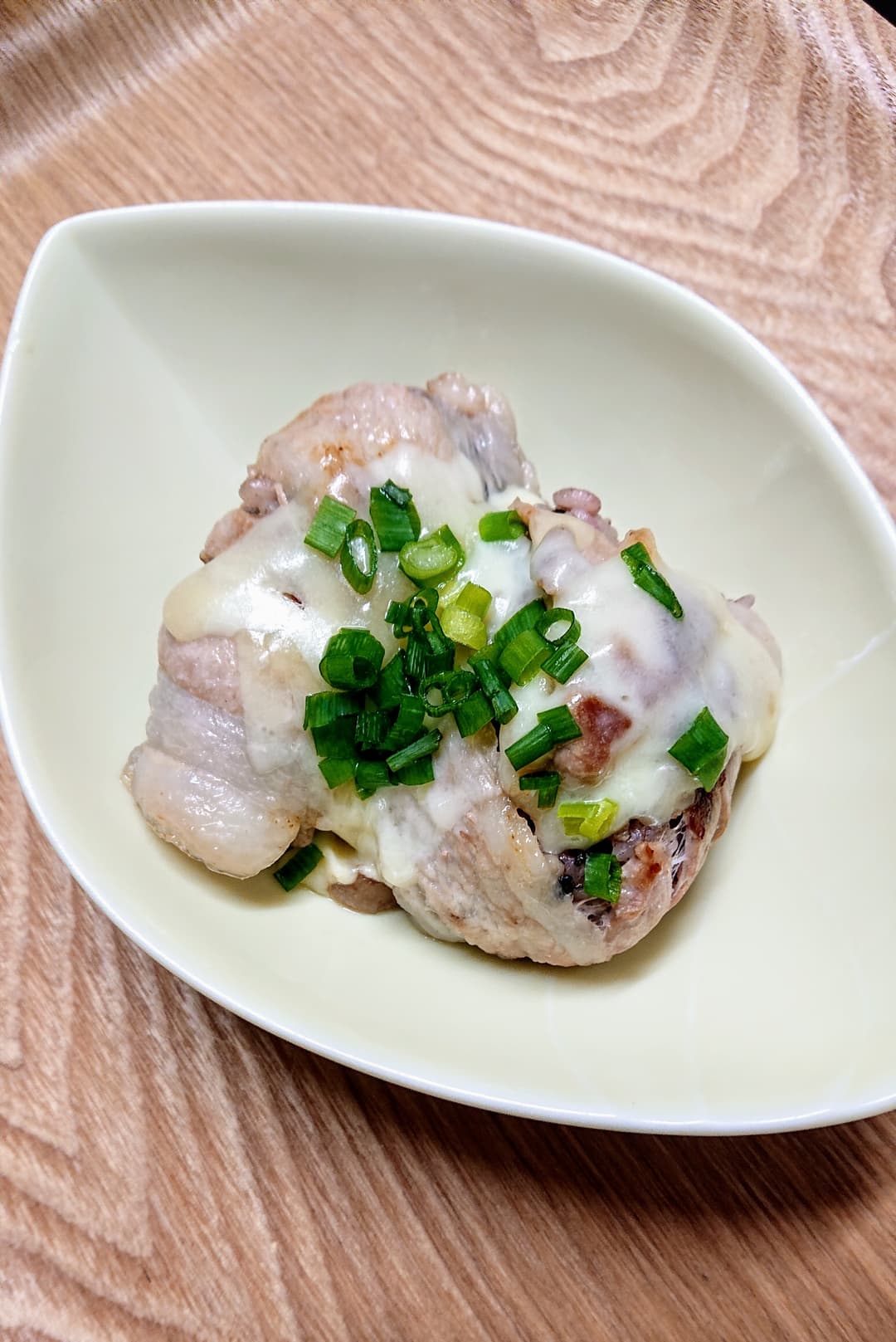 うめひじき肉巻きチーズおにぎりの完成写真