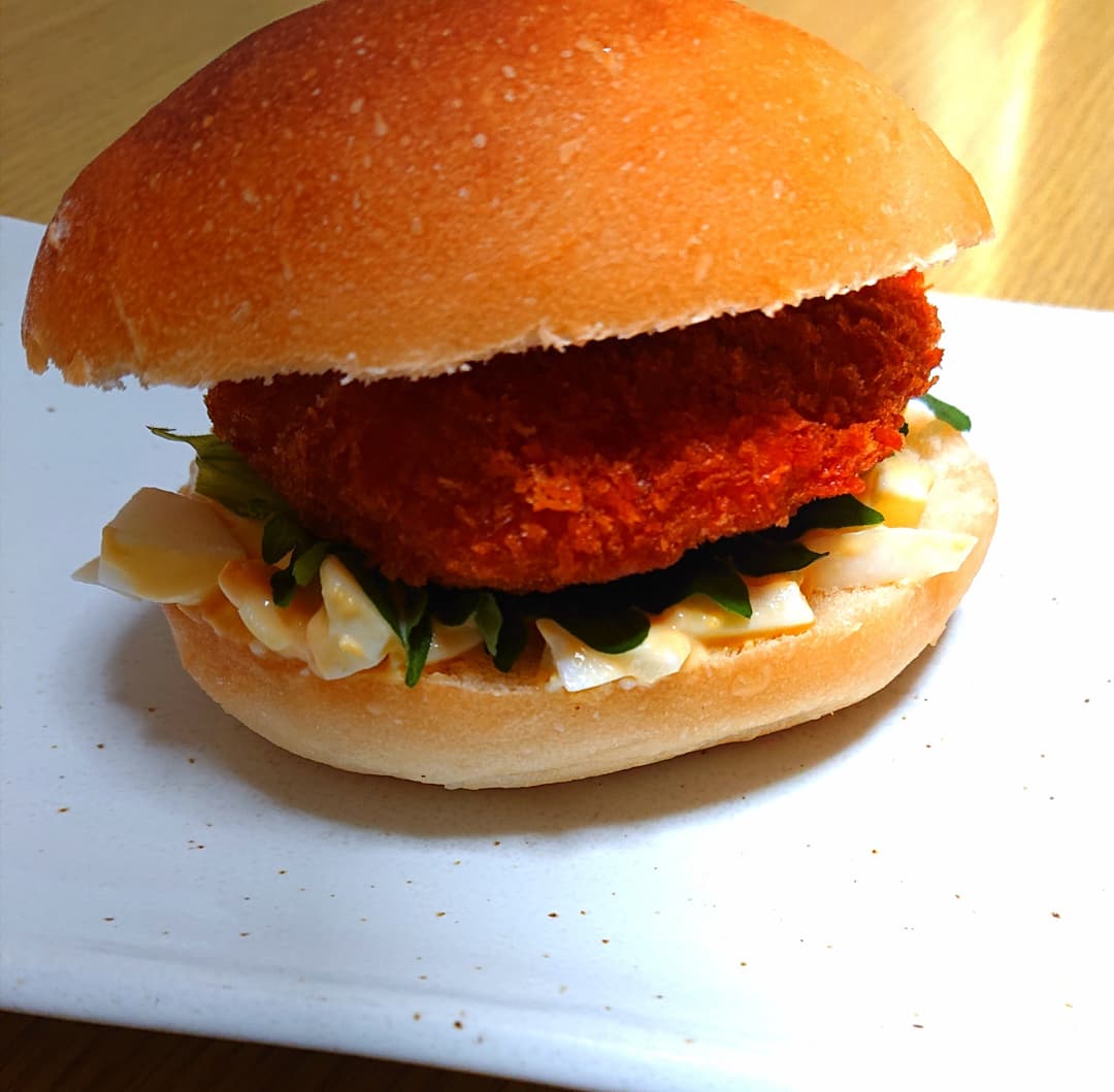 サーモンバーガー風の完成写真