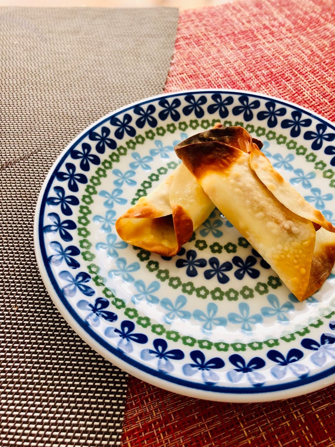 おやつやおつまみにも!スティックポテトとクリチのパリパリの完成写真