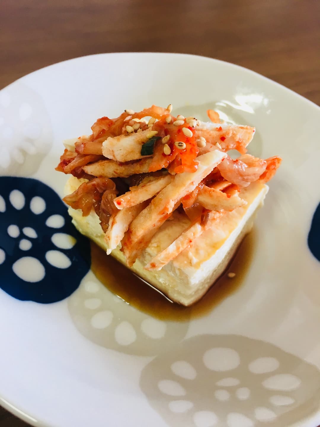 簡単サラダチキンのキムチやっこの完成写真