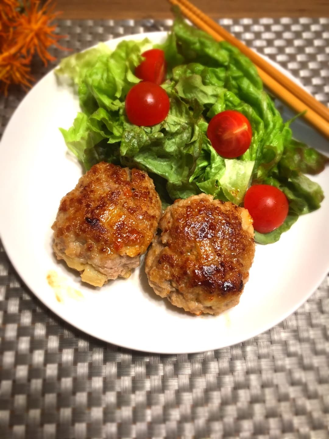 チーズカレー入りハンバーグの完成写真