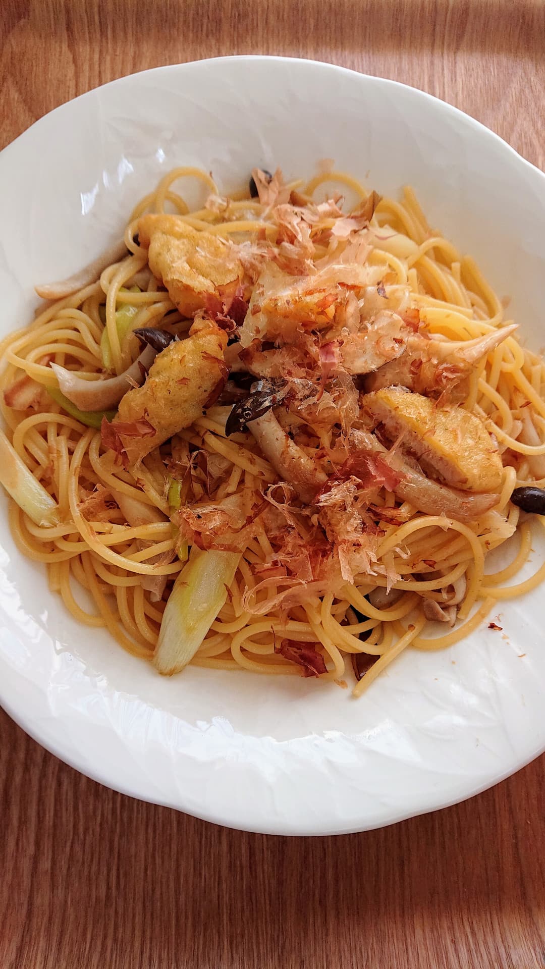 鳥むね肉の磯辺揚げの和風パスタの完成写真