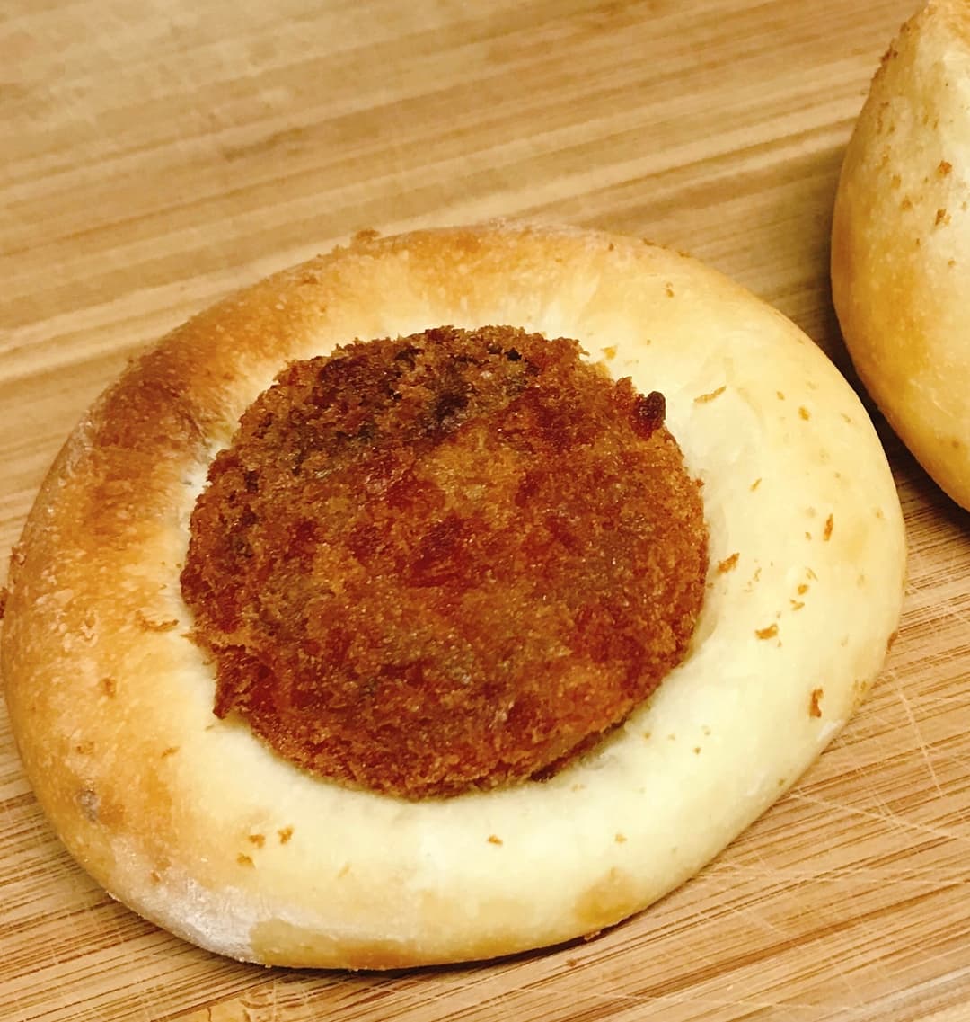 カレーコロッケパンたいめいけんの完成写真