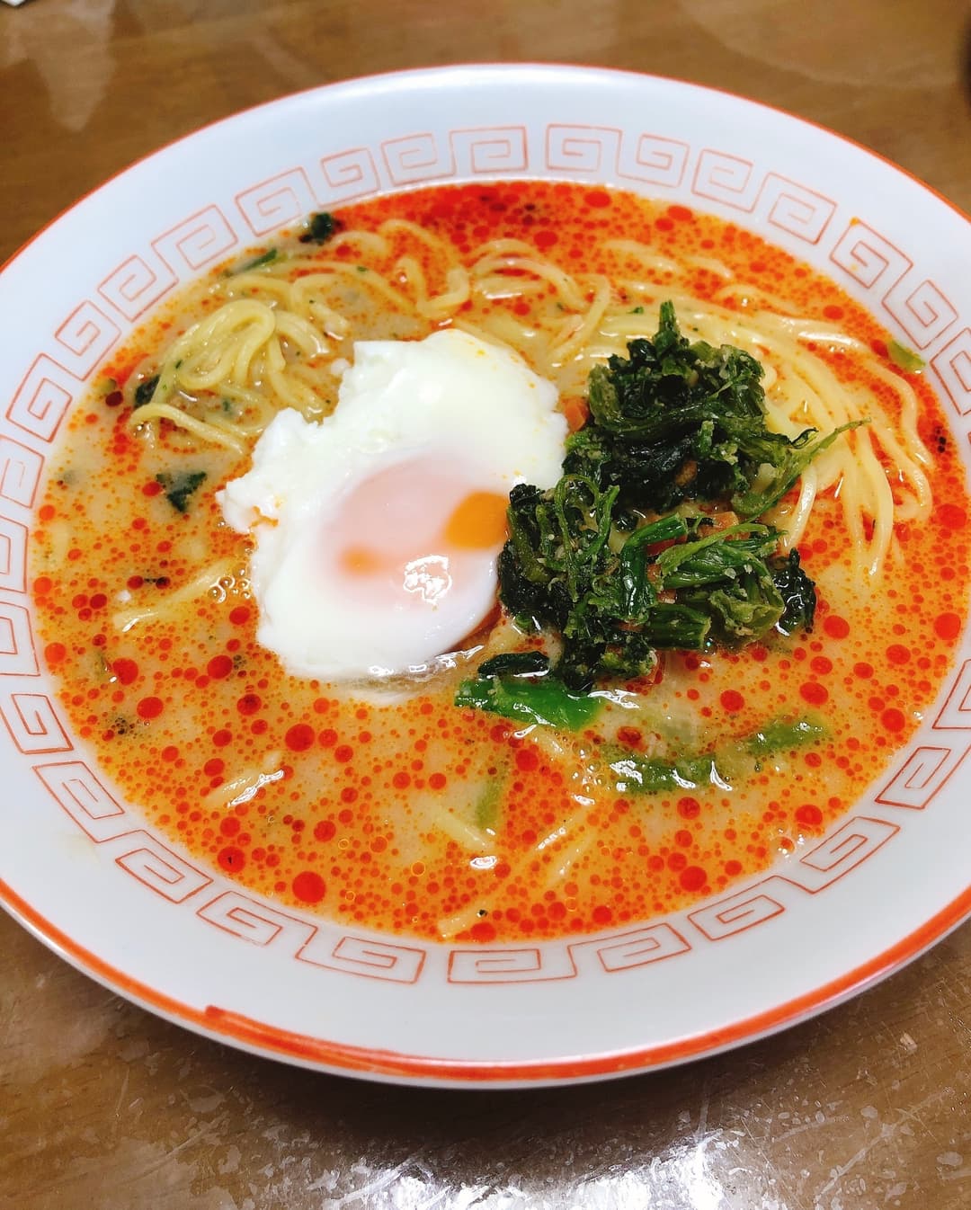半熟卵いり白胡麻坦々麺の完成写真