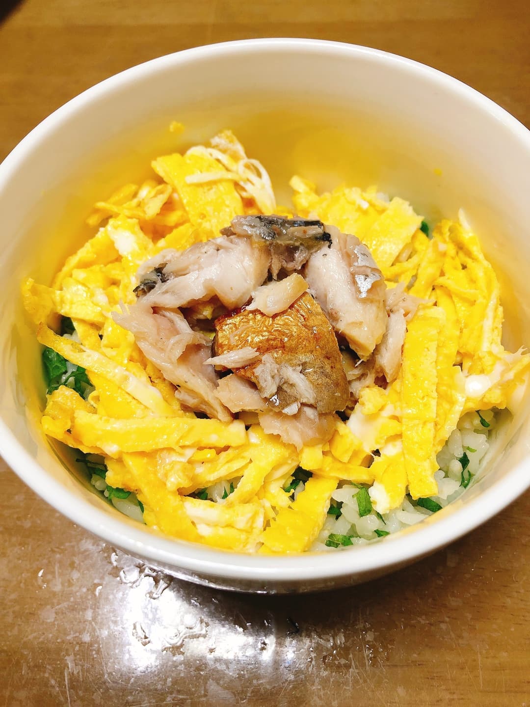 さばの塩焼き丼の完成写真