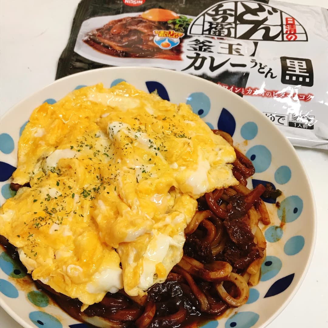どん兵衛オムカレーうどんの完成写真