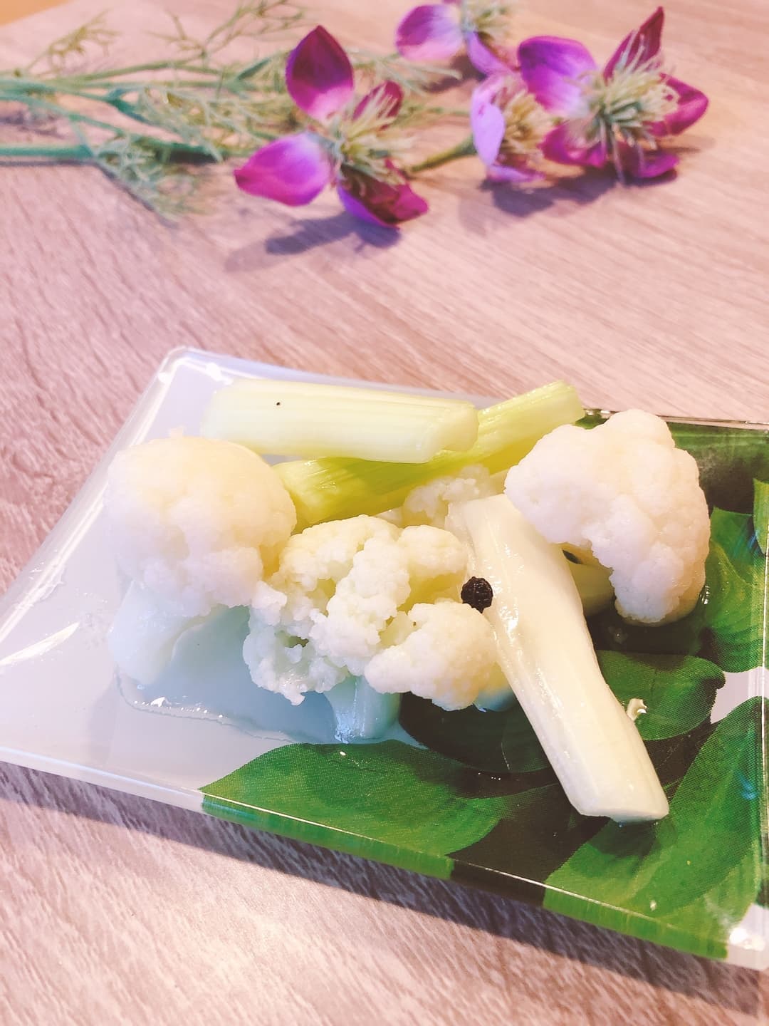 カリフラワーとセロリのピクルスの完成写真