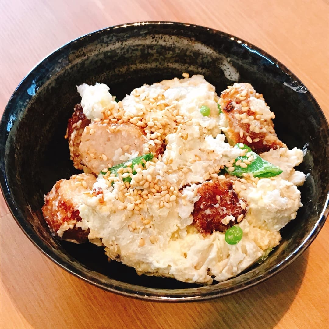 さといもと鶏つくねのポテトサラダの完成写真