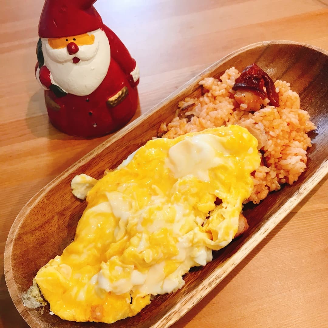 炙り焼きチキンで作るチキンライスの完成写真