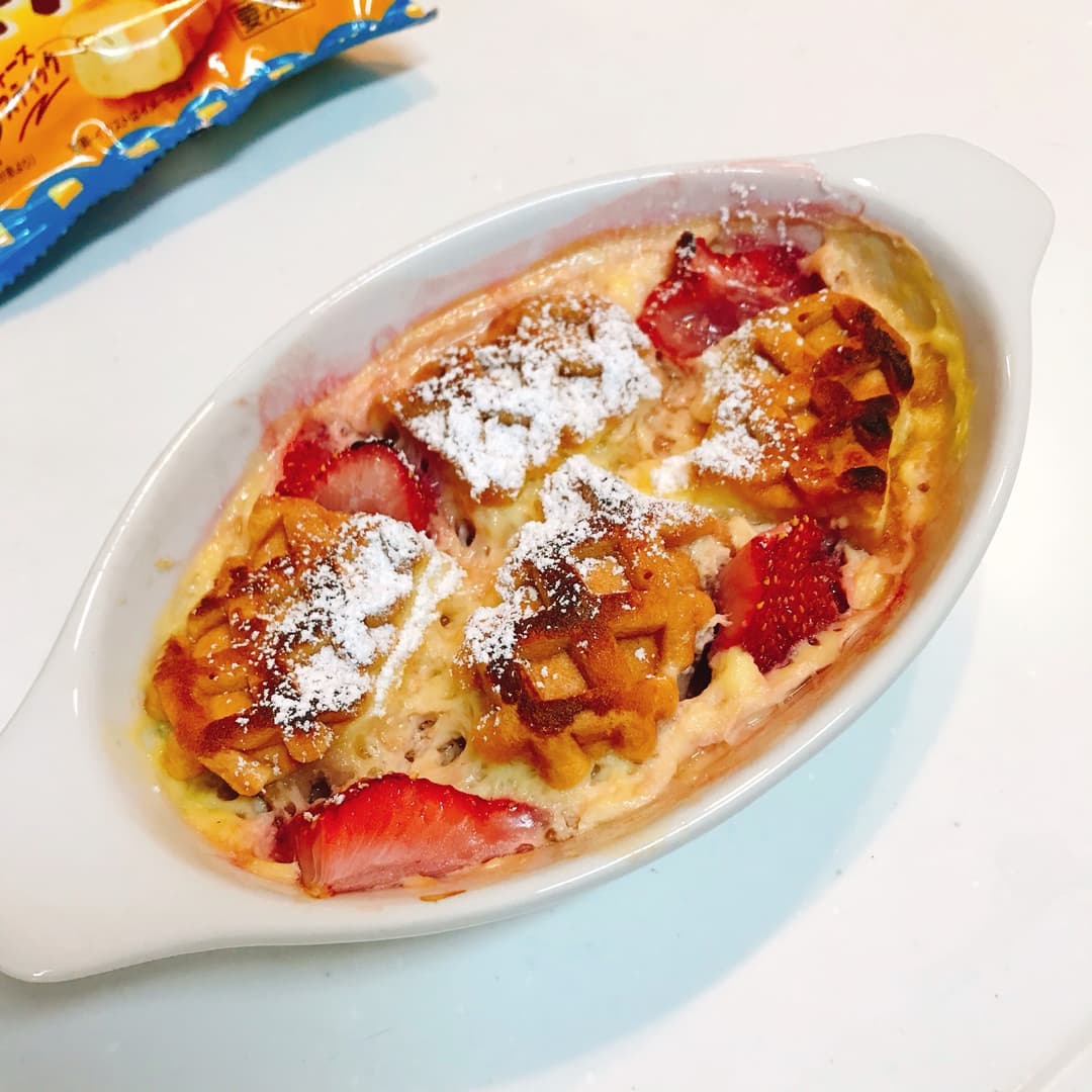 チーズワッフルのいちごプディングの完成写真