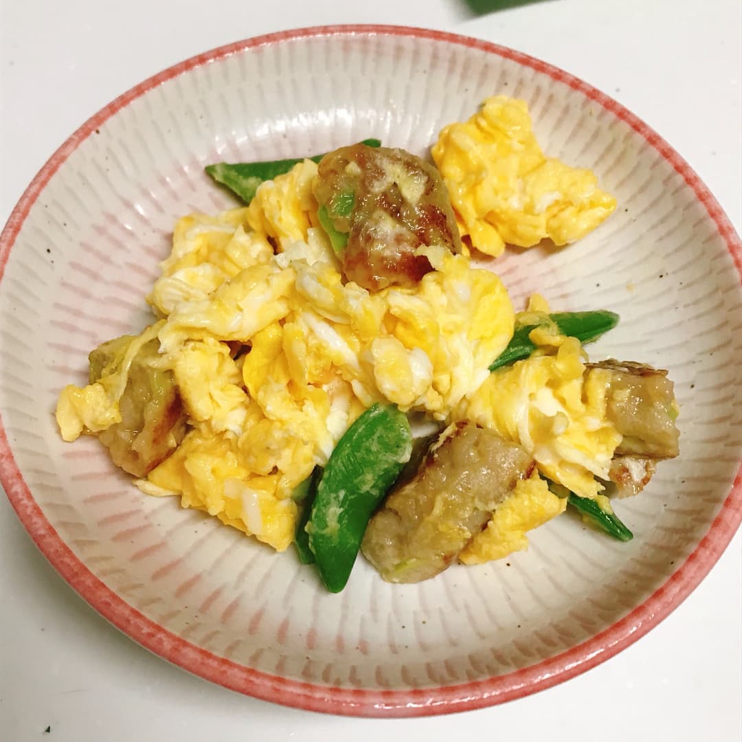和風ハンバーグのスクランブルエッグの完成写真