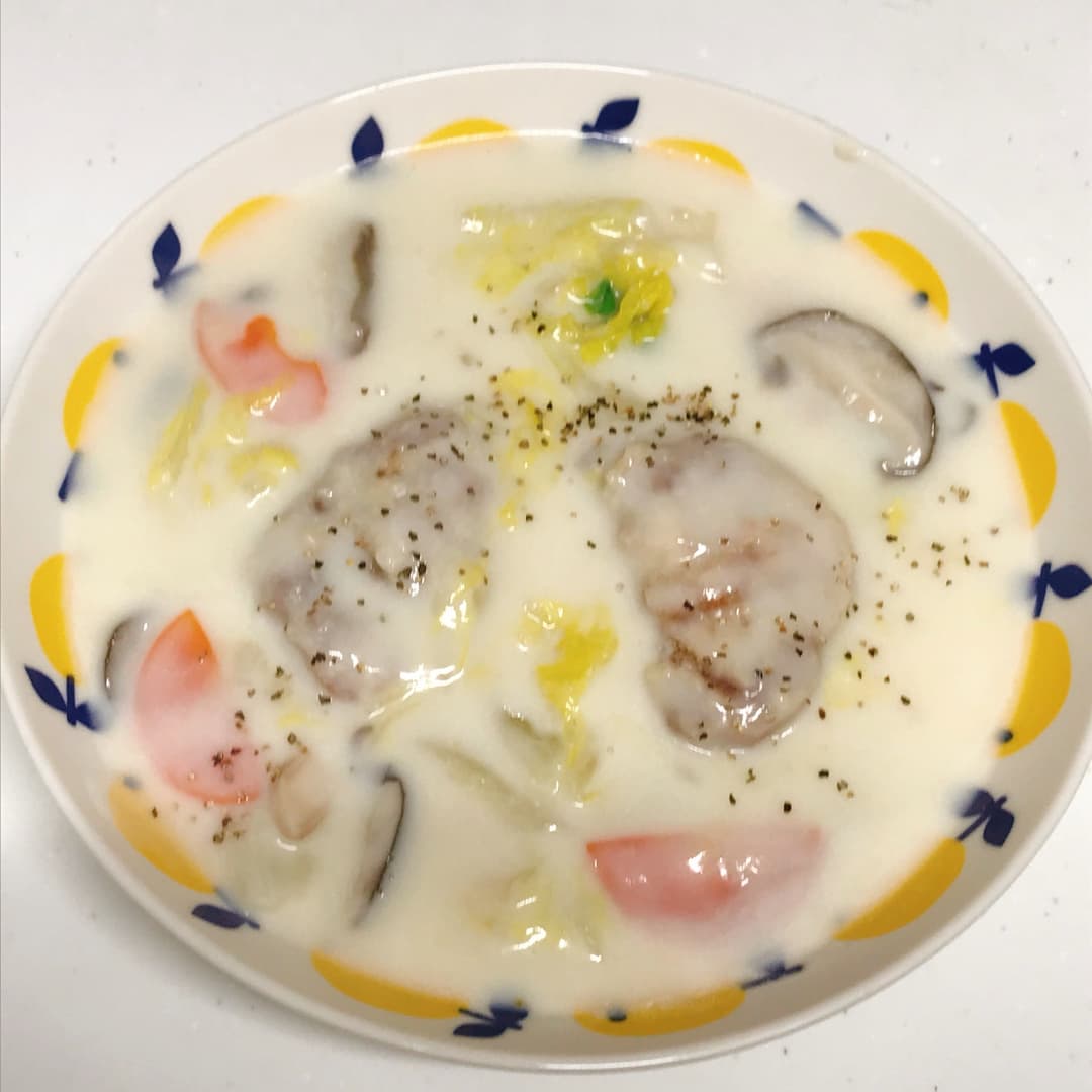 若鶏タツタと白菜のクリーム煮の完成写真