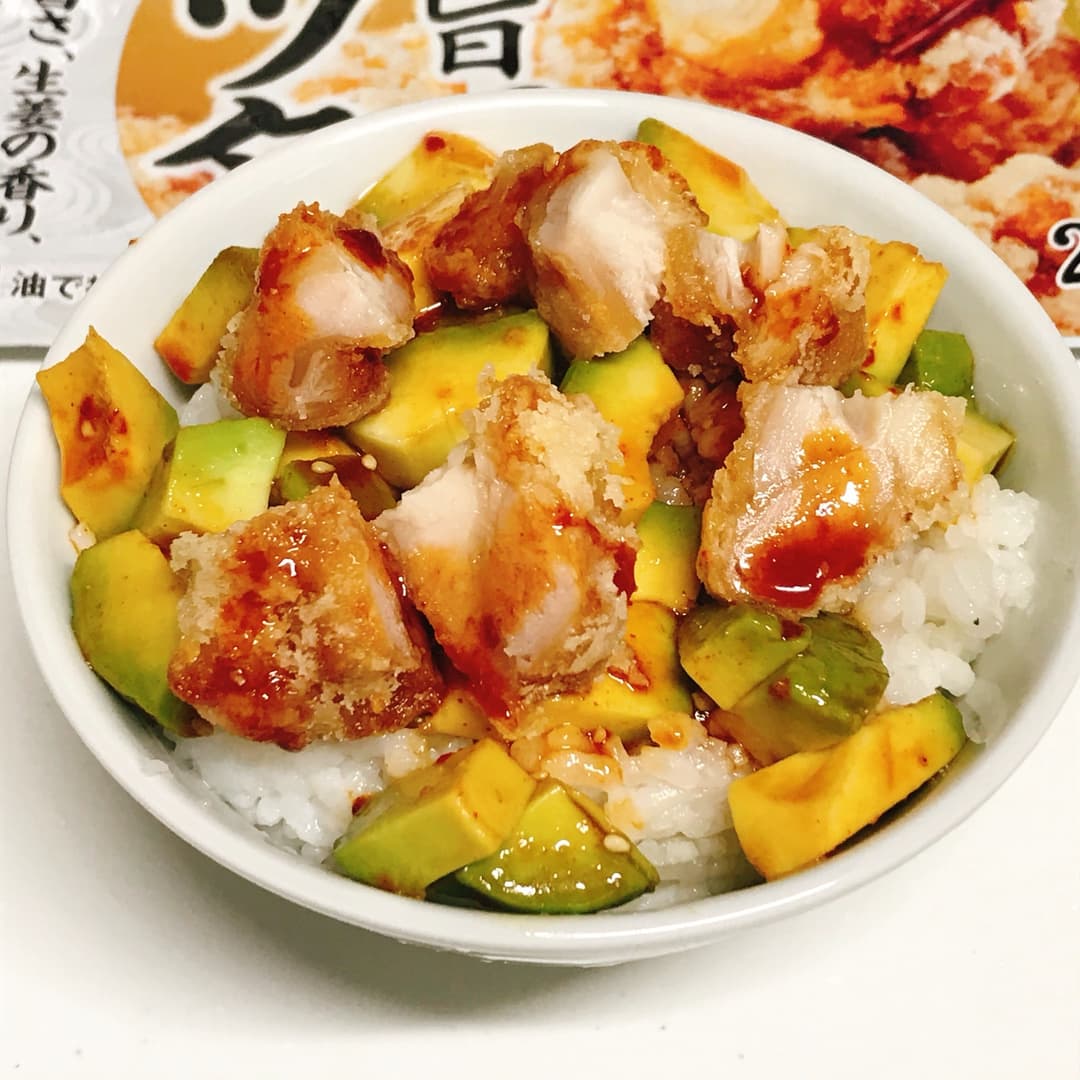 若鶏タツタで作るポキ丼の完成写真
