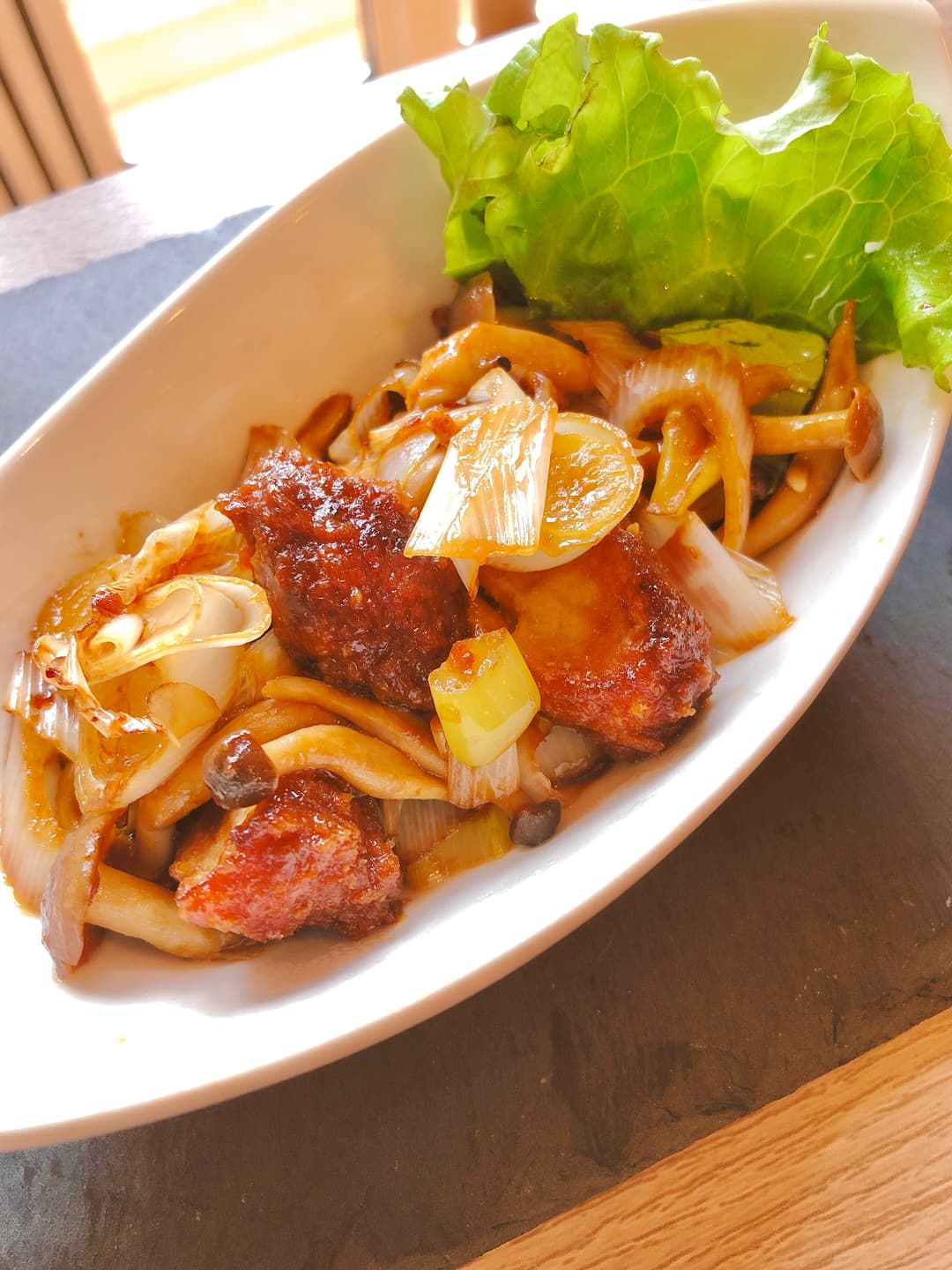 味噌カツの中華炒めの完成写真