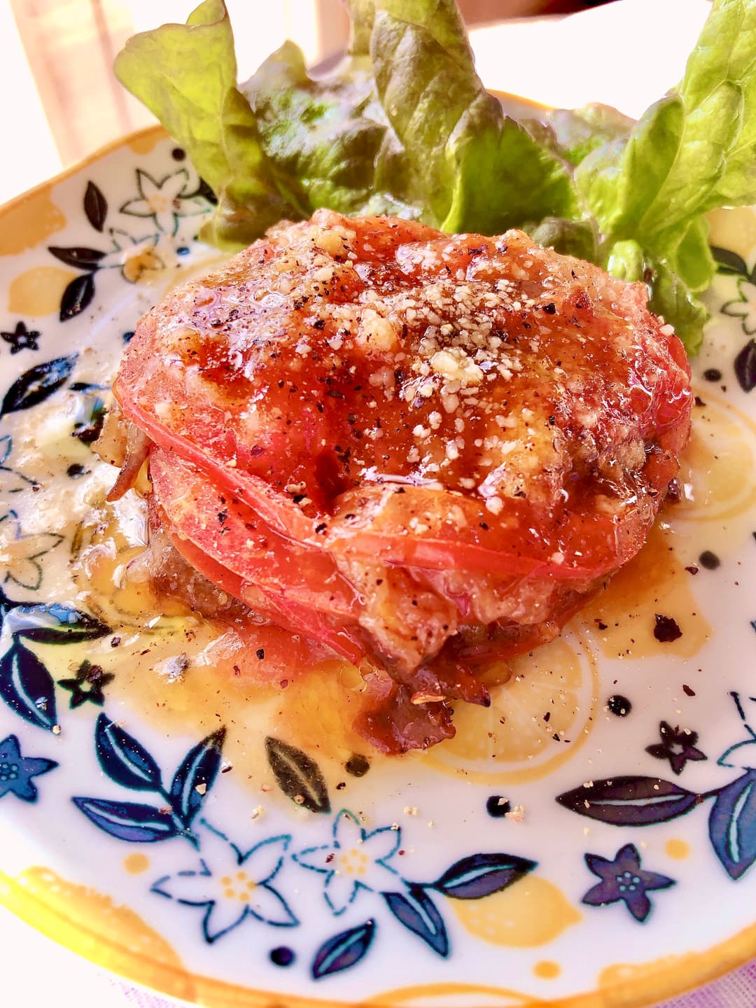 カルビとトマトのミルフィーユ焼きの完成写真