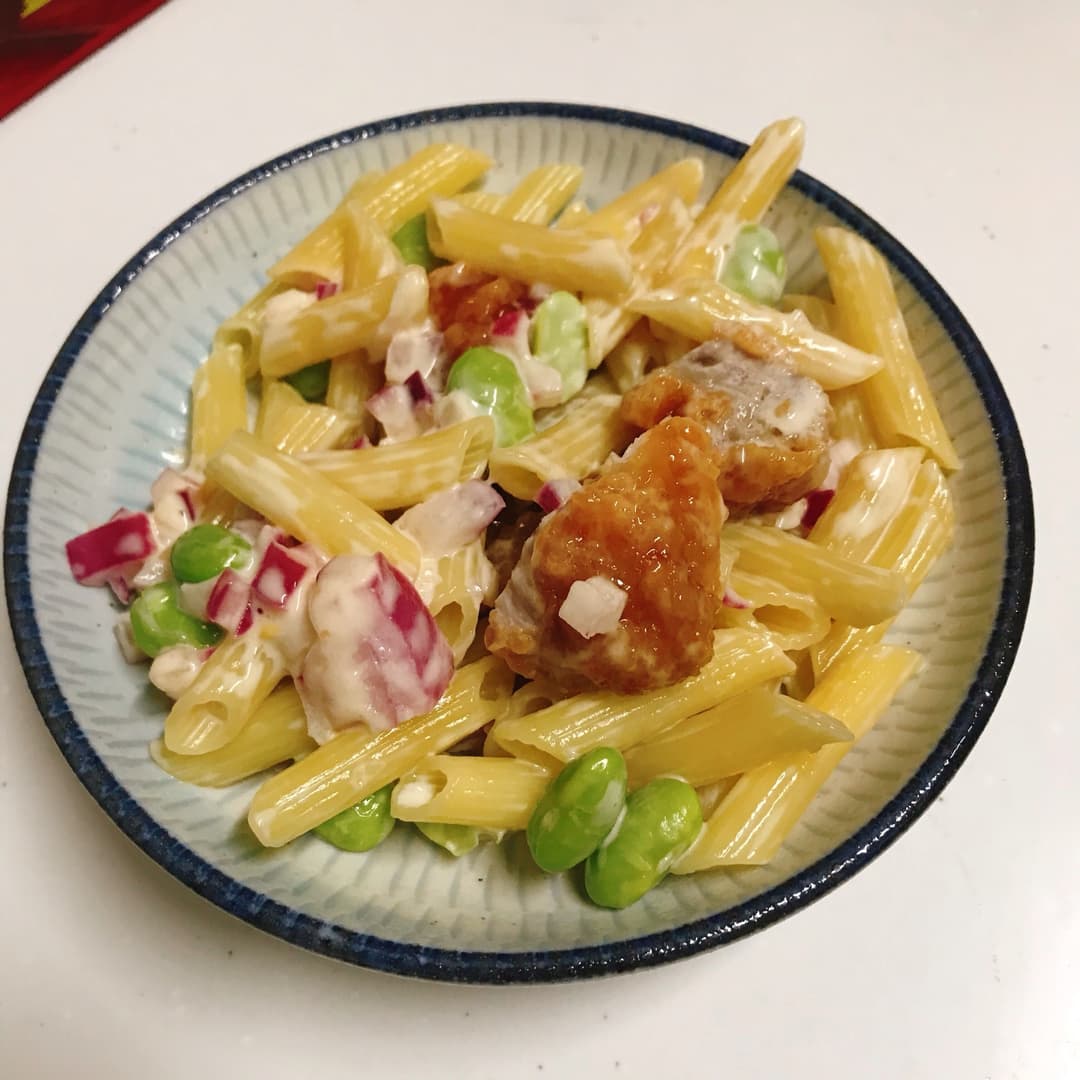 たれづけ唐揚げのパスタサラダの完成写真