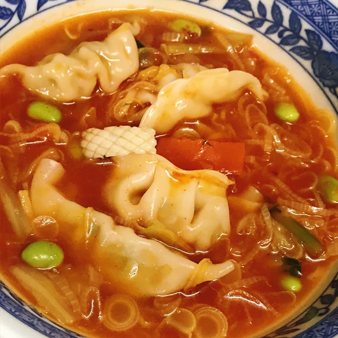 中華豆板醤の餃子スープの完成写真