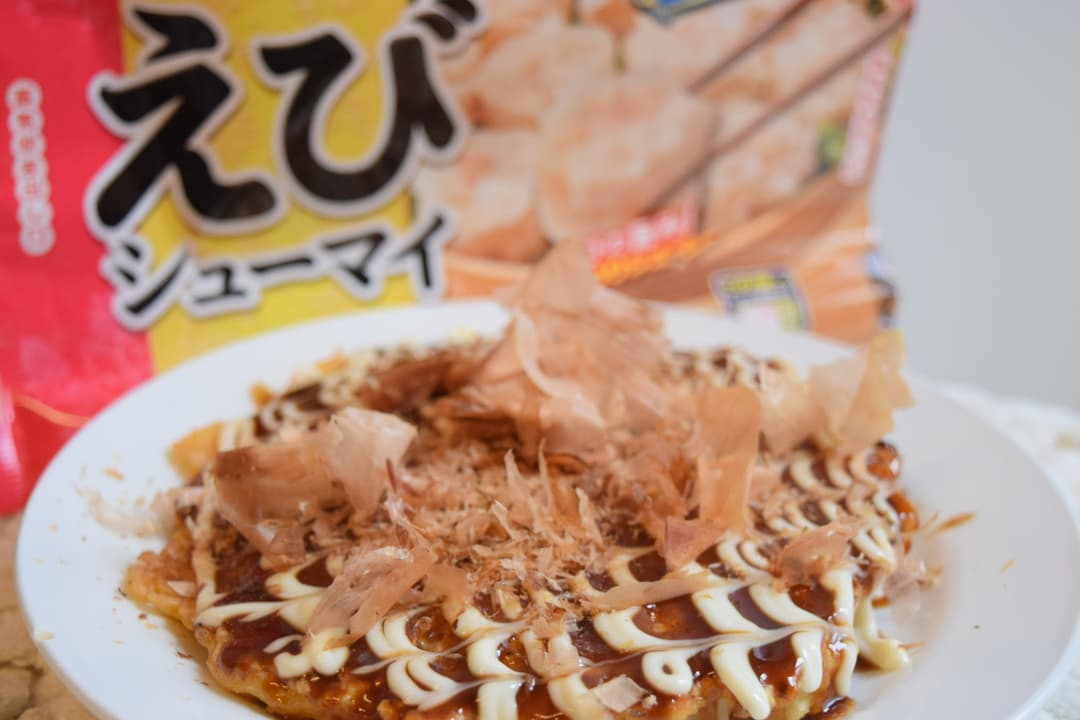 えびシューマイ入りお好み焼きの完成写真