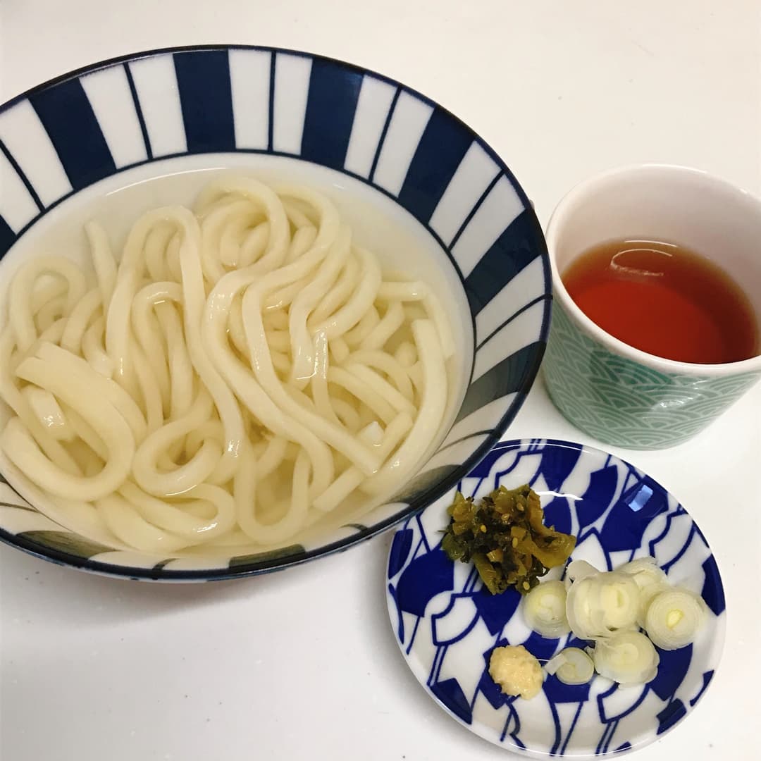 いりこだしのきいた釜揚げうどんの完成写真