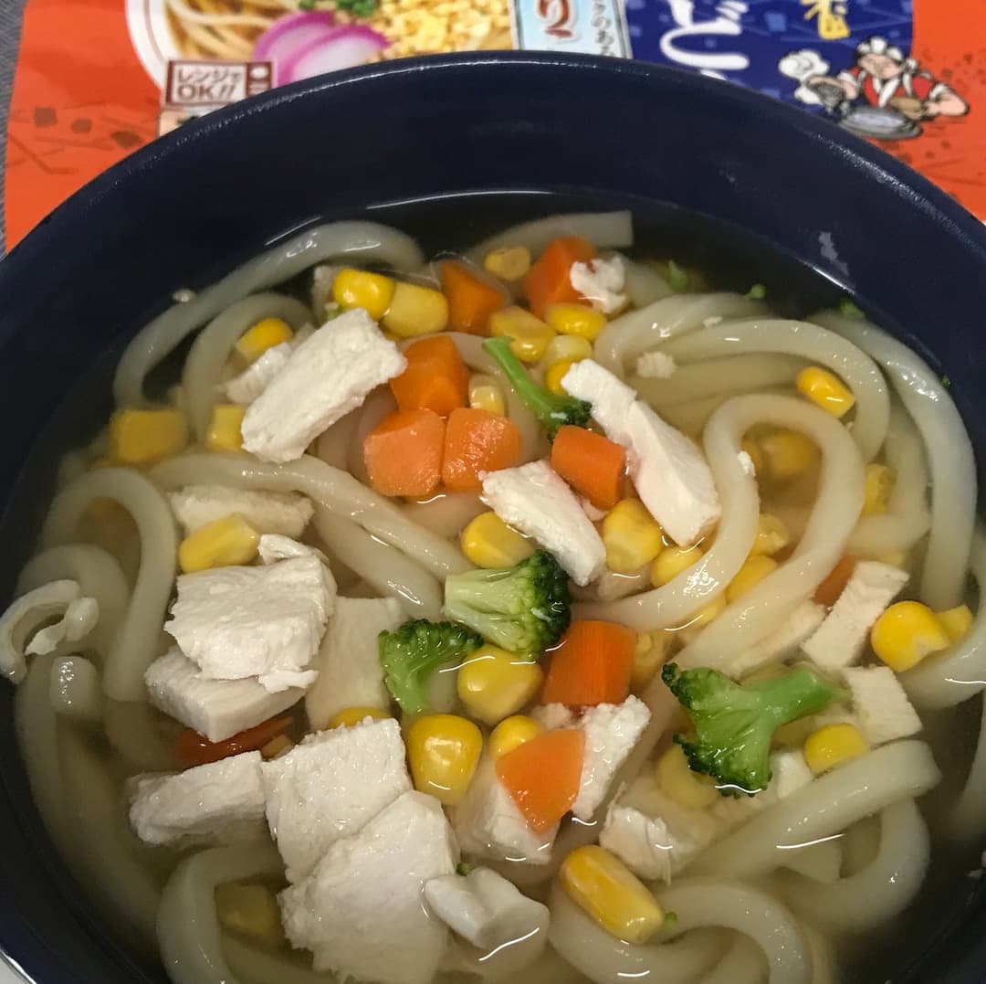 いりこだしのミックスベジタブルうどんの完成写真