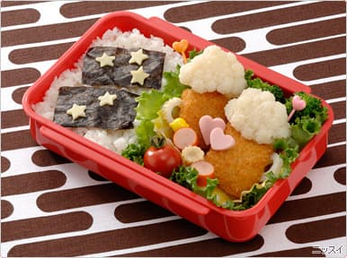 今日はおうちで乾杯！弁当の完成写真