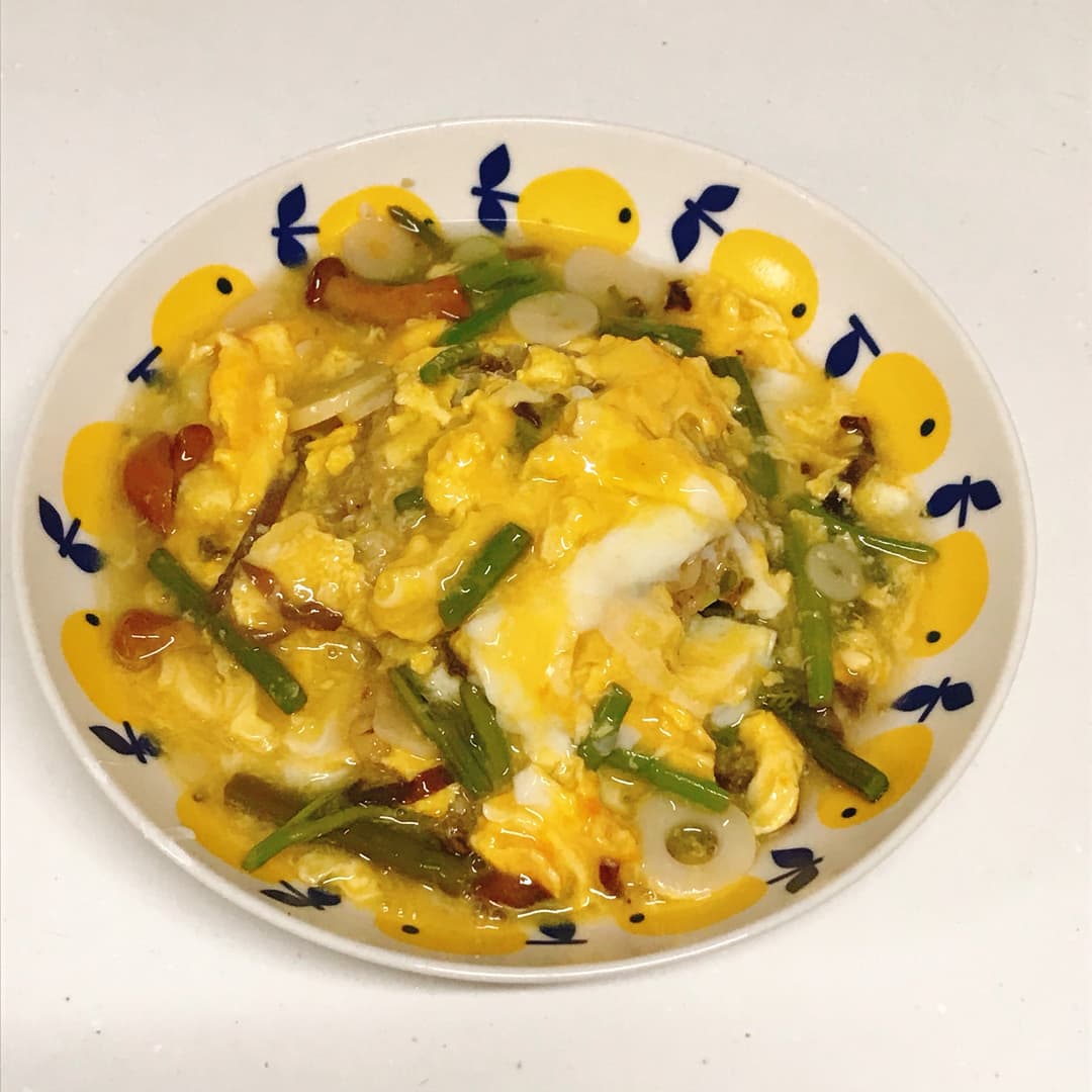じゃこ焼めしの山菜ふわふわたまごの完成写真