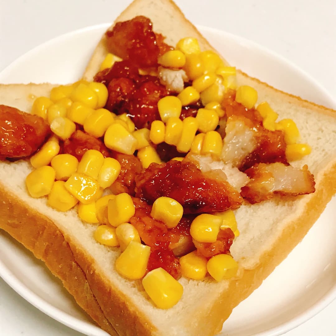 たれづけ唐揚げとバタースイートコーンの完成写真