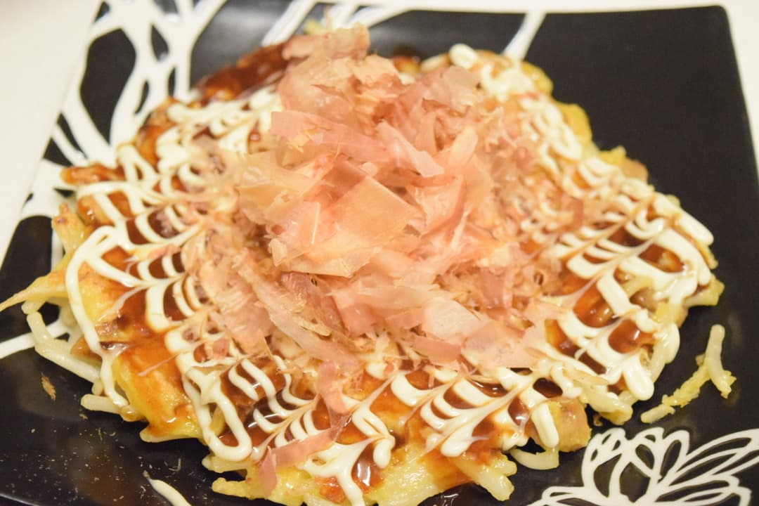 ハンバーグ入りチーズお好み焼きの完成写真