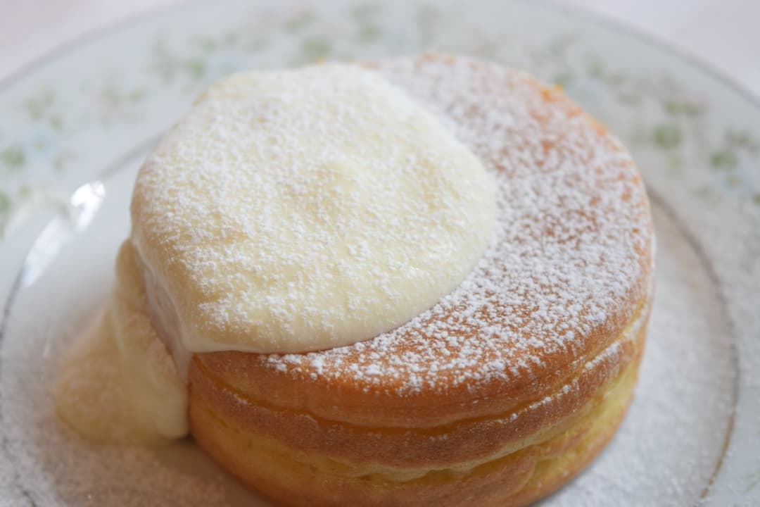 今川焼のホワイトチョコがけの完成写真