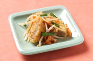 れんこんひき肉はさみ揚げ入りキムチ炒めの完成写真