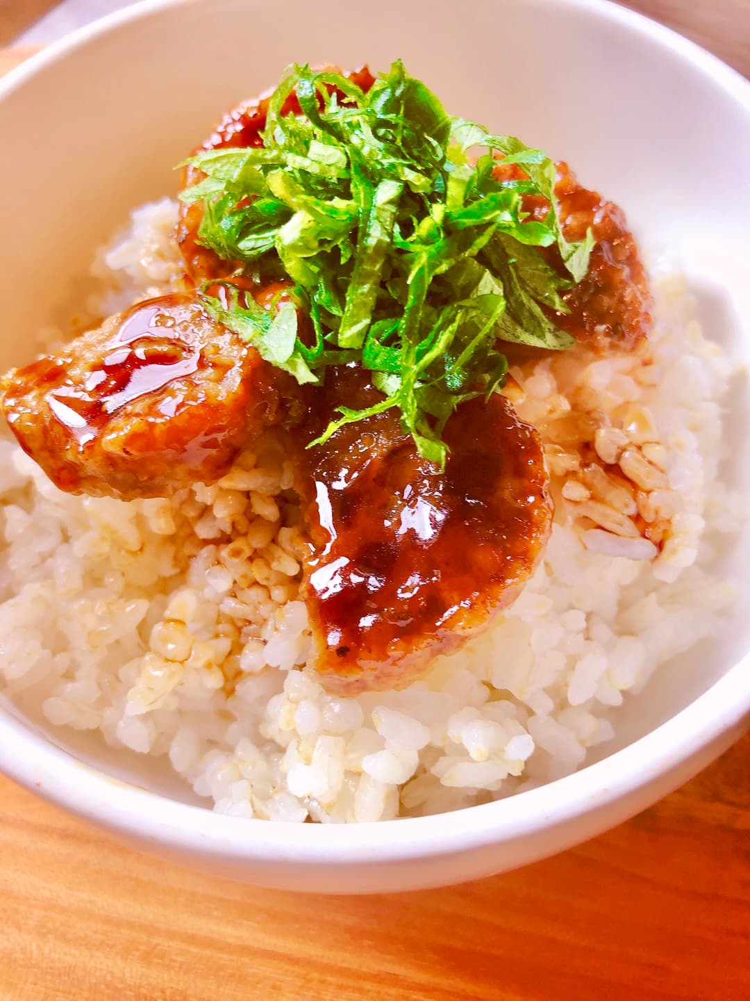 れんこん入りつくね丼の完成写真