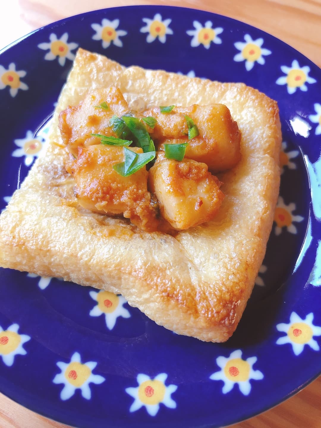 麻婆豆腐のせ油揚げ焼きの完成写真