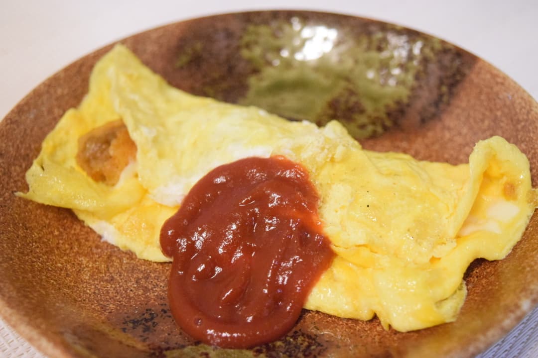 カレーコロッケのチーズオムレツの完成写真