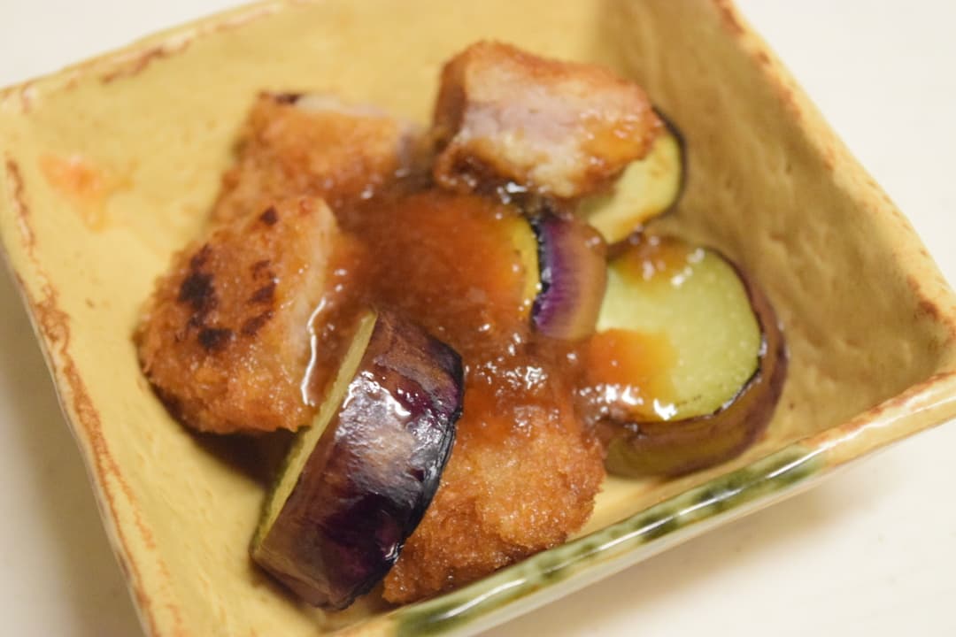 焼きナスとカツのおろしポン酢がけの完成写真
