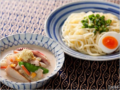 ちゃんぽんの豆乳しょうがつけ麺の完成写真
