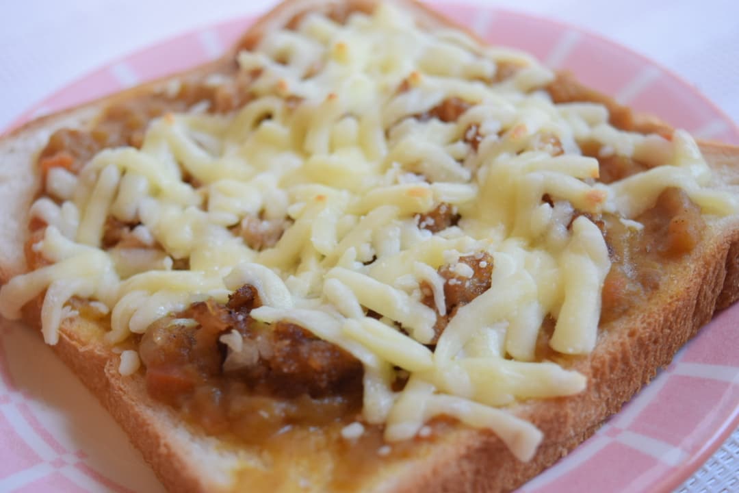 キャベツメンチカレーパンの完成写真