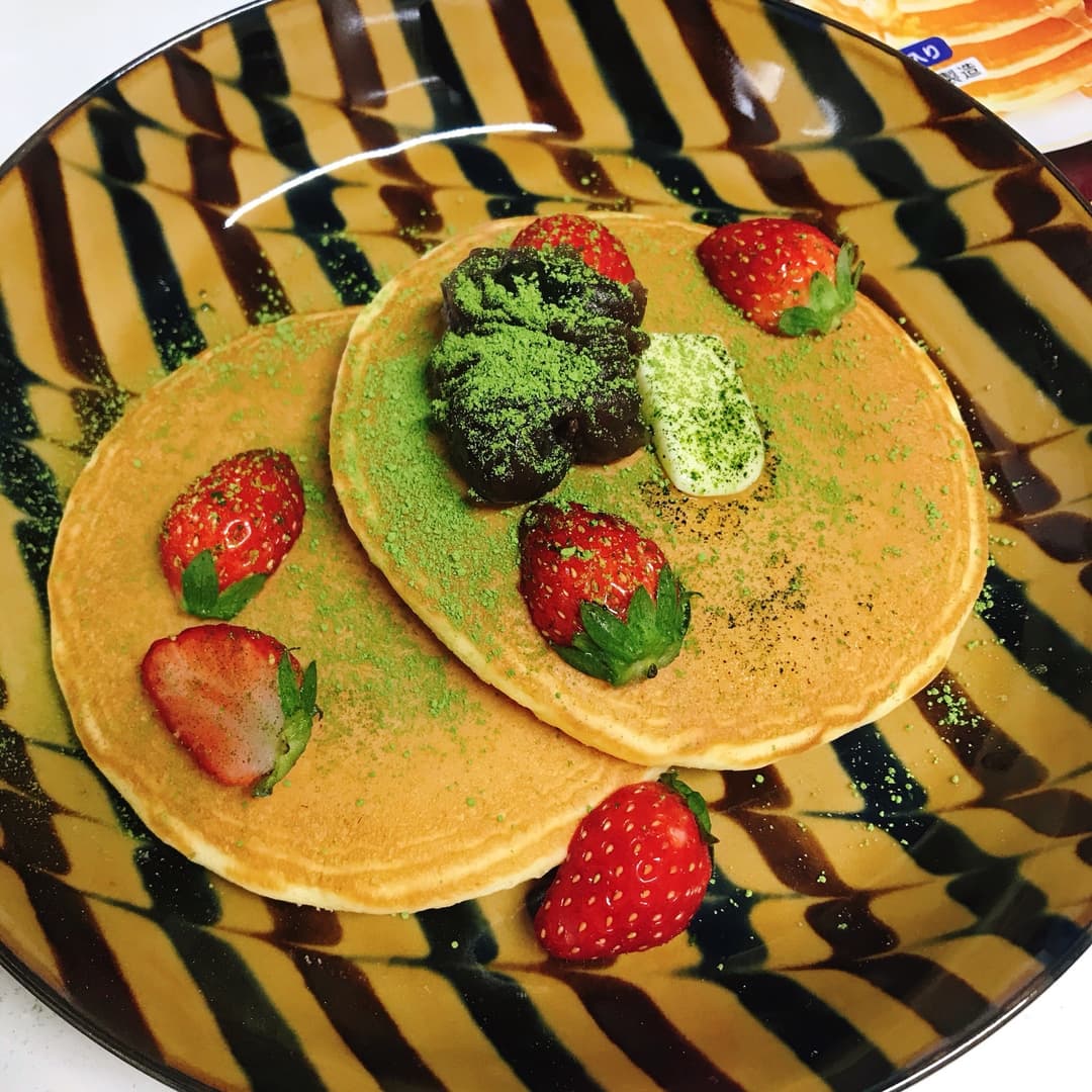 ホットケーキ抹茶あんバターの完成写真