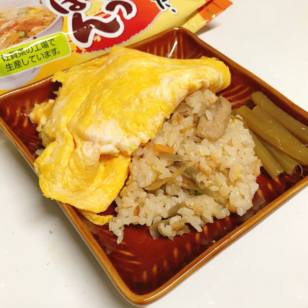 鶏ごぼうごはんのオムライスの完成写真