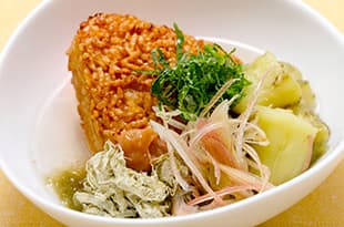本格焼おにぎりの冷やしなす茶漬けの完成写真