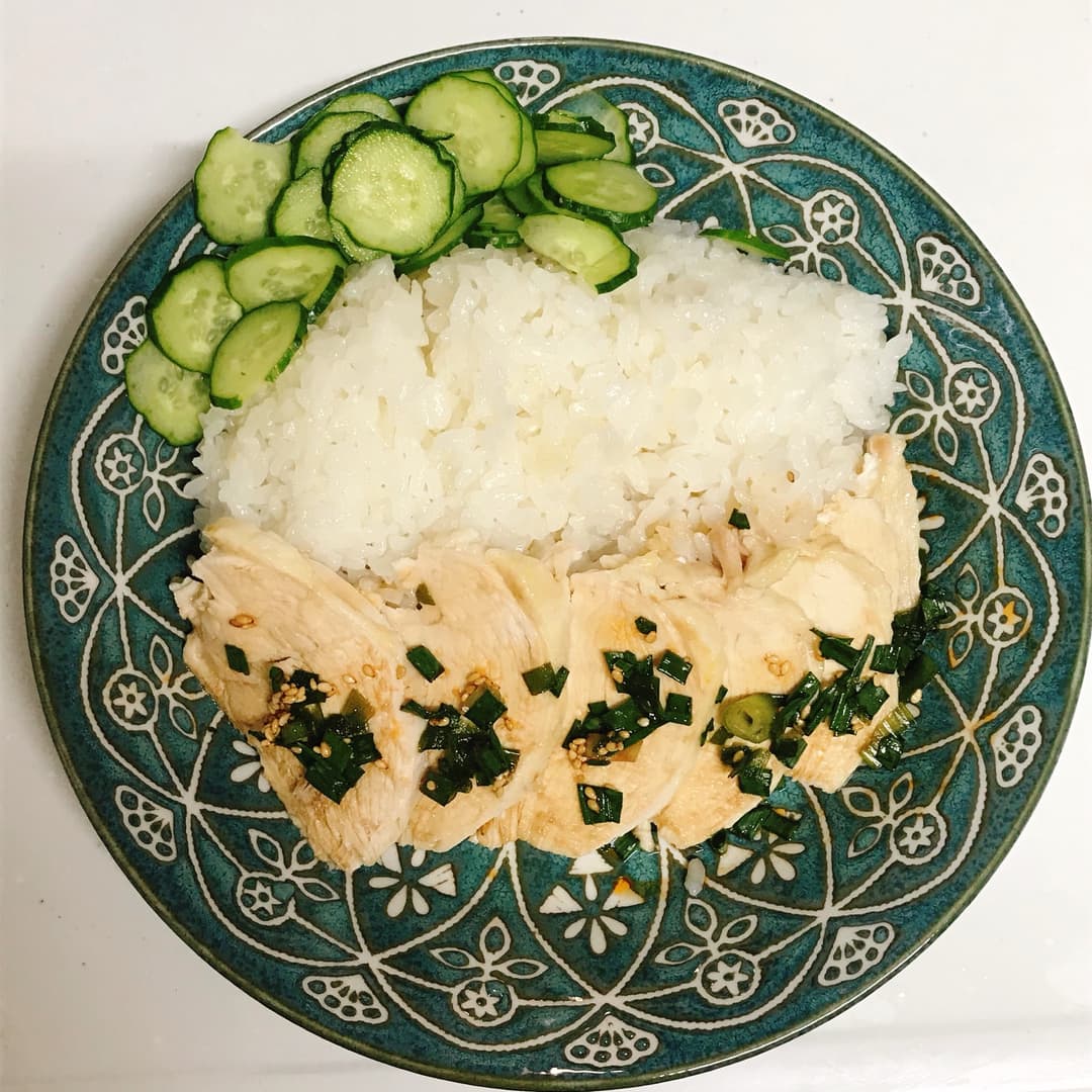 炊飯器で作るねぎポン酢チキンライスの完成写真
