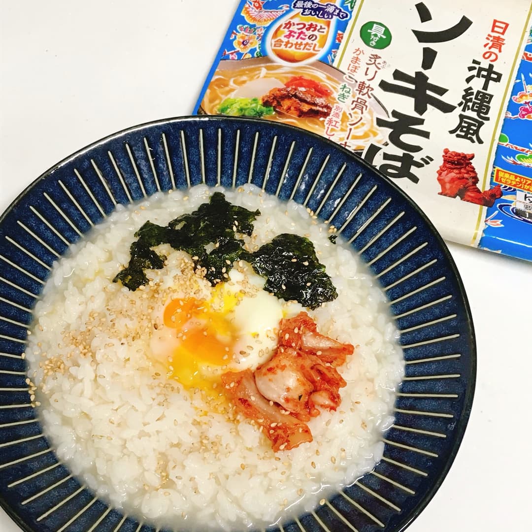 ソーキそばのキムチ雑炊の完成写真