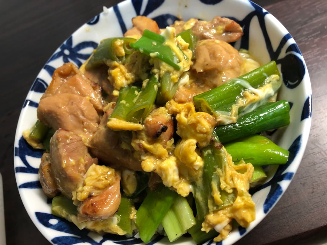 7プレミアム 焼鳥炭火焼の【親子丼】の完成写真