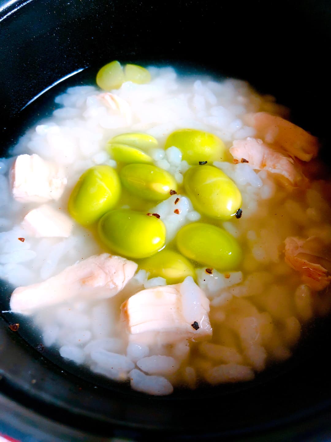 塩ゆで枝豆の薬膳粥の完成写真