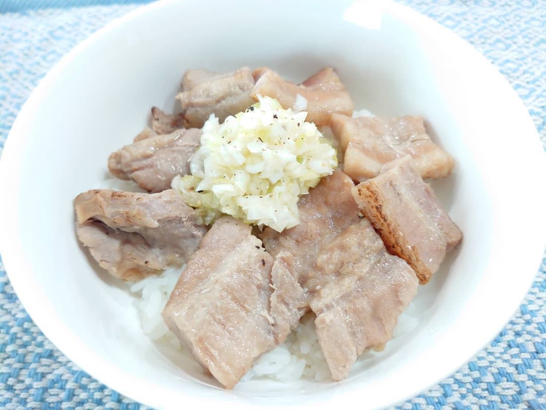 ネギ塩豚丼の完成写真